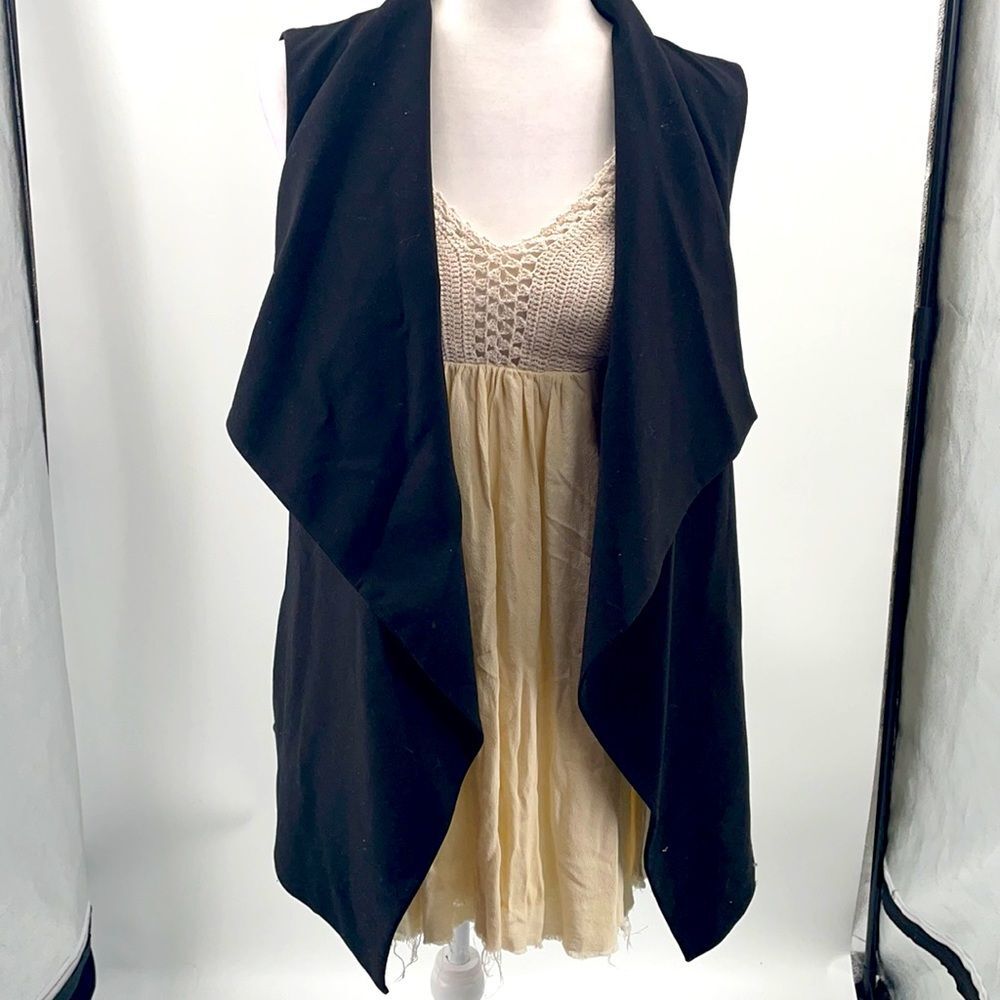 White House Black Market Open Front Sleeveless Draped Vest